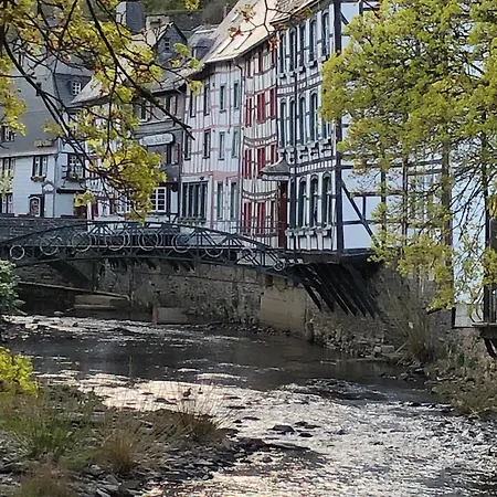 Am Fluss Im Haus An Der Rur Lägenhet