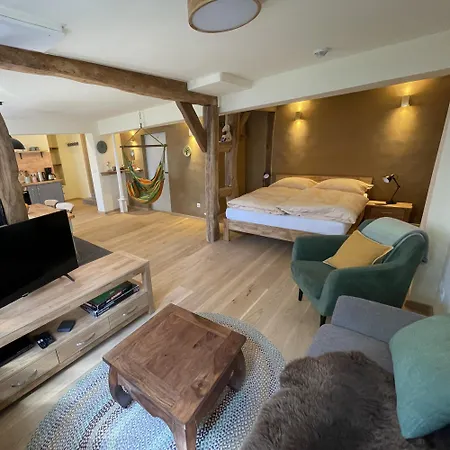 Am Fluss Im Haus An Der Rur