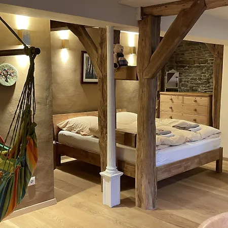 Am Fluss Im Haus An Der Rur