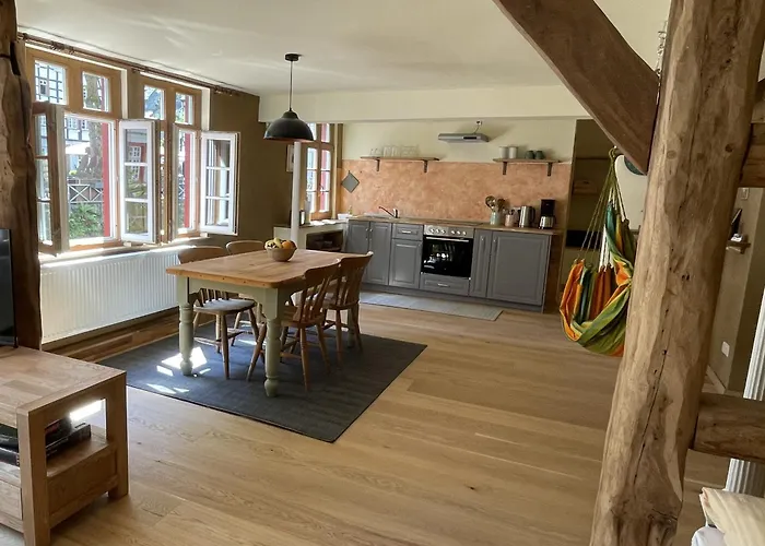 Am Fluss Im Haus An Der Rur