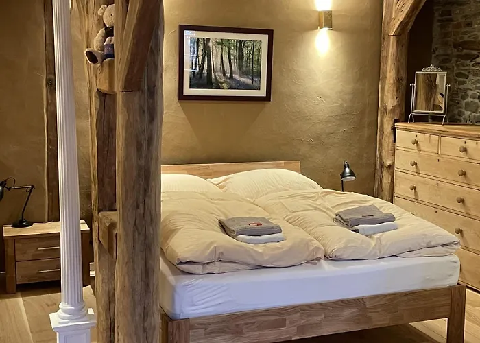 Am Fluss Im Haus An Der Rur